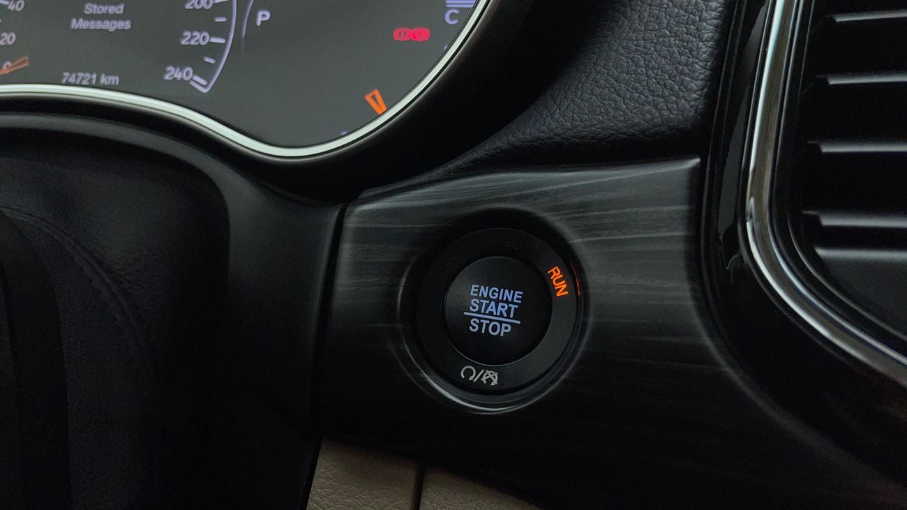 جيب جراند شيروكي LAREDO 3.6 | بدون دفعة مقدمة | اختبار قيادة مجاني للمنزل