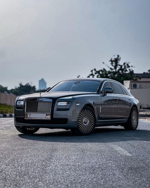 Rolls-Royce Ghost GCC Premium, Starlight Headliner, Excellent Condition!