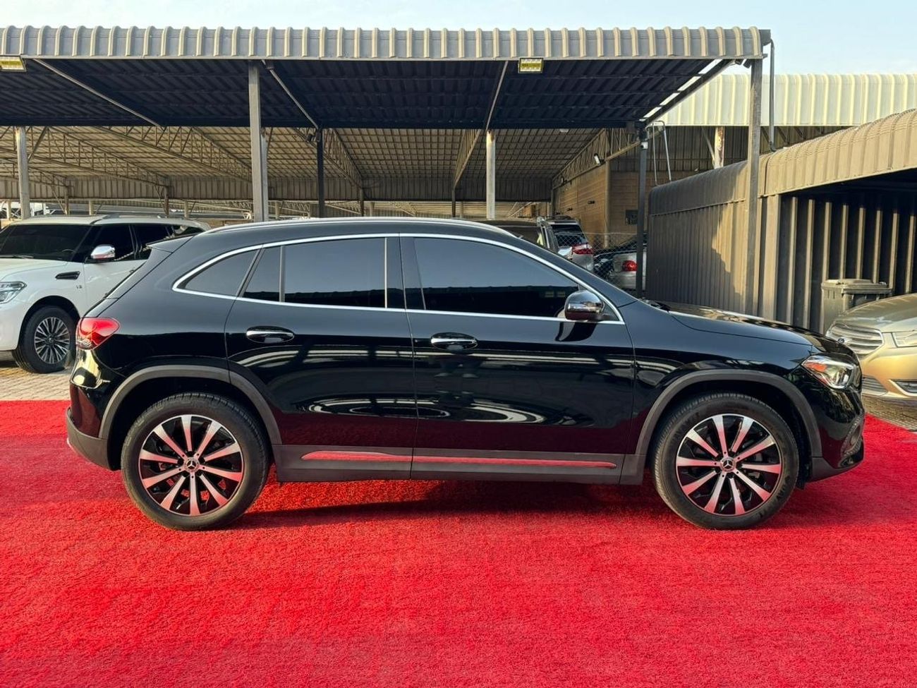 مرسيدس بنز GLA 250 4MATIC