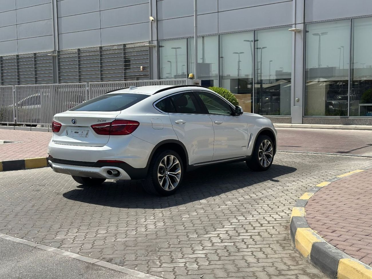 BMW X6 xDrive 35i 3.0L