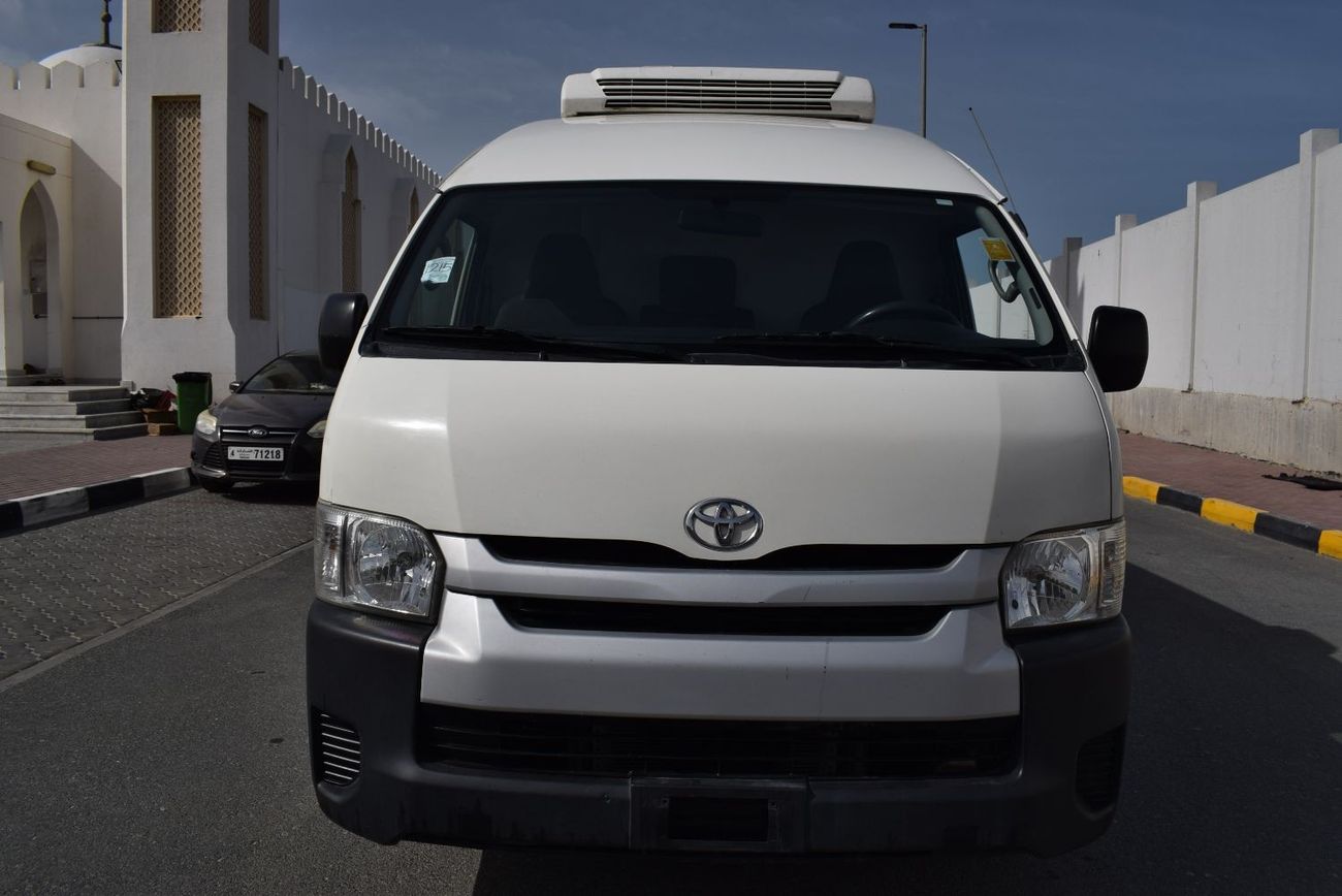 Toyota Hiace GL - High Roof LWB Toyota Hiace Highroof Thermoking Freezer Van, Model:2016. Excellent condition