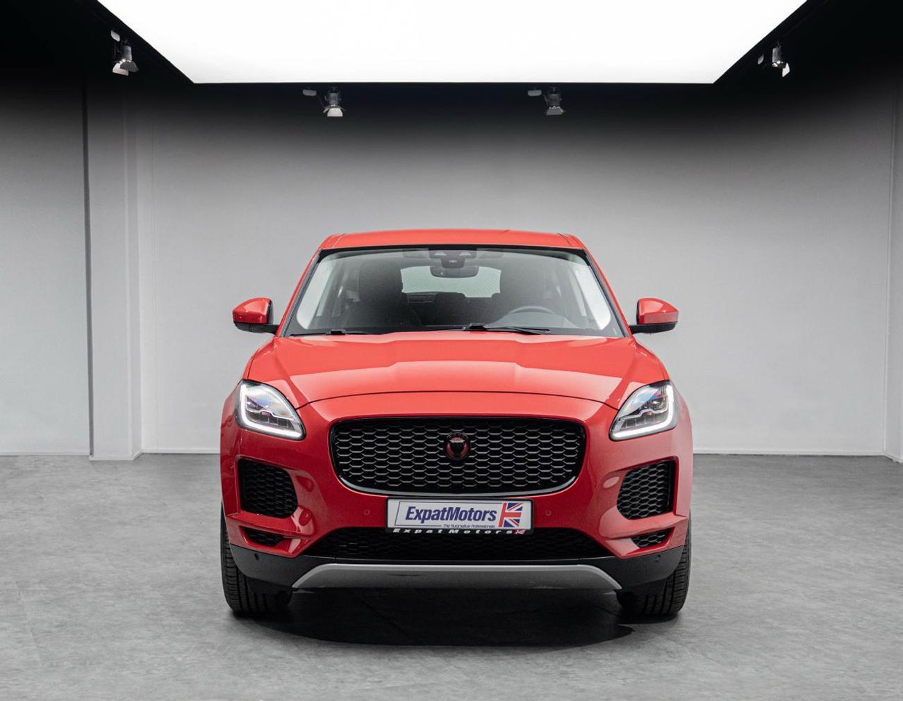 جاكوار E Pace P200 Black Edition