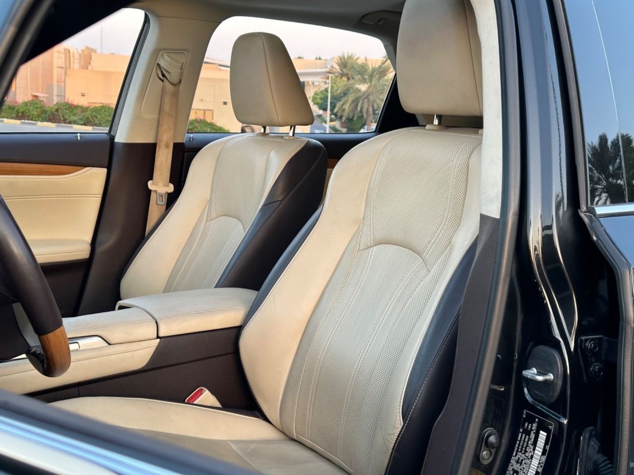 Lexus RX350 L Premier LEXUS RX350 MODEL 2017 VERY CLEAN CAR