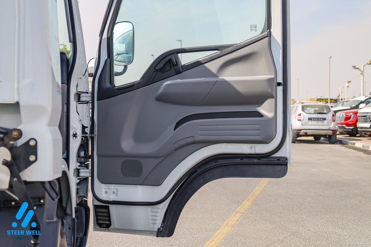 Mitsubishi Fuso Canter 4.2L MT 4x2 Diesel Standard Chassis