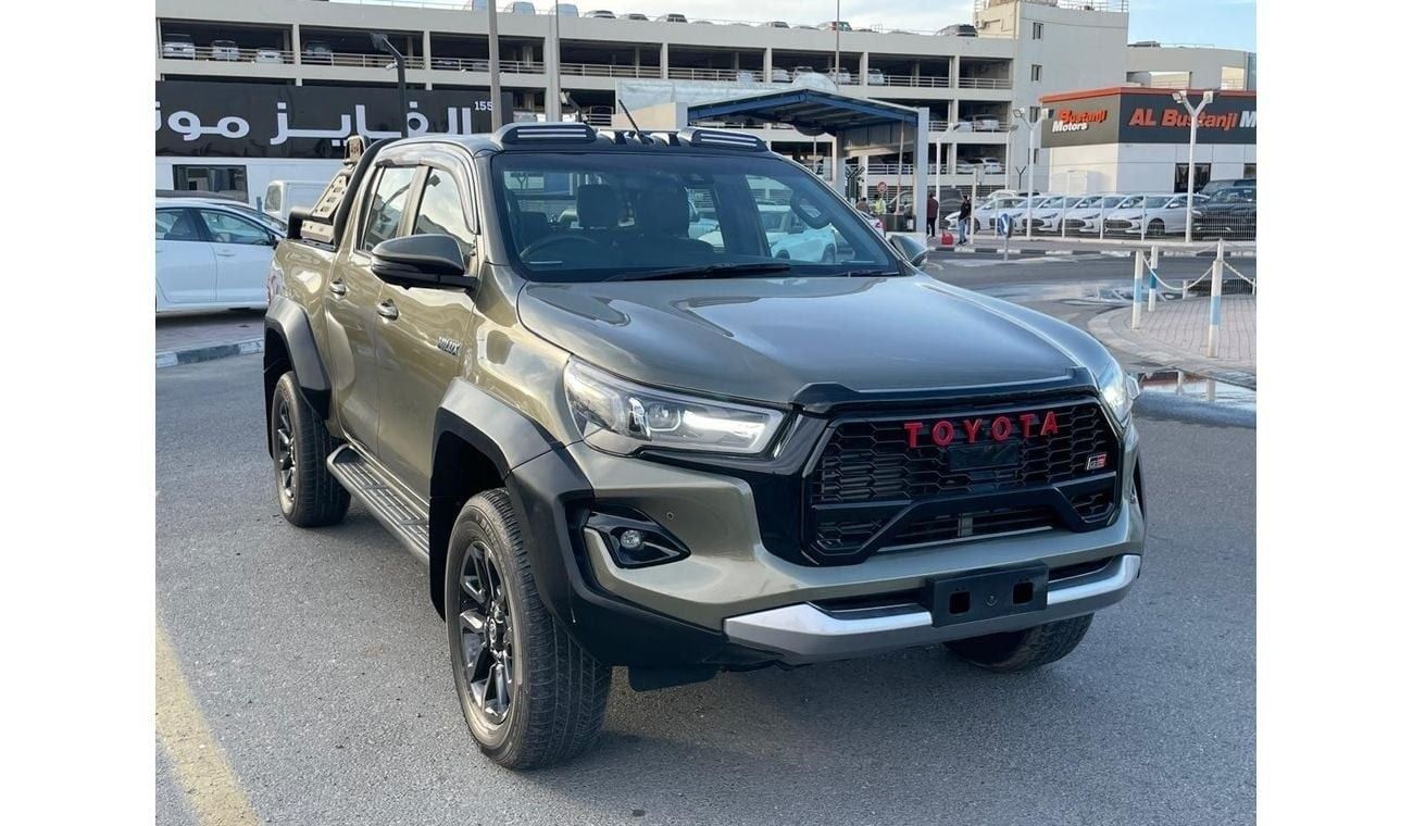 تويوتا هيلوكس diesel 2.8 liter automatic right hand drive with 4 side cameras leather power seats push button star