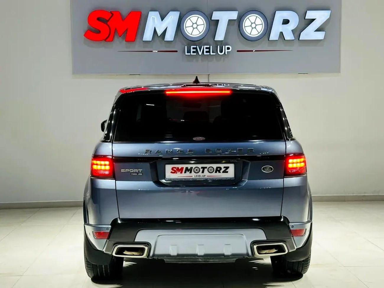 Land Rover Range Rover Sport Autobiography Dynamic P525 5.0L RANGE ROVER SPORTS V8 SUPERCHARGED P525 HSE GCC UNDER AGENCY WARRANT