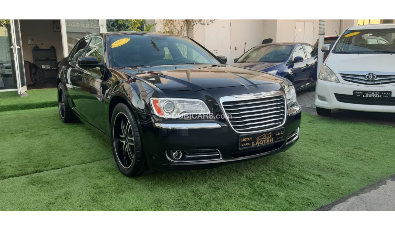 Chrysler 300 Import - No. 2 - Cruise Control - Alloy Wheels - Leather - Without accidents - Excellent condition,