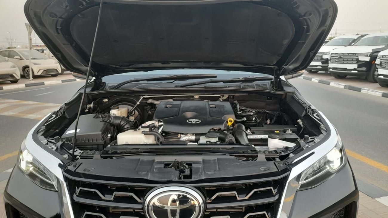 تويوتا فورتونر 4.0L VXR