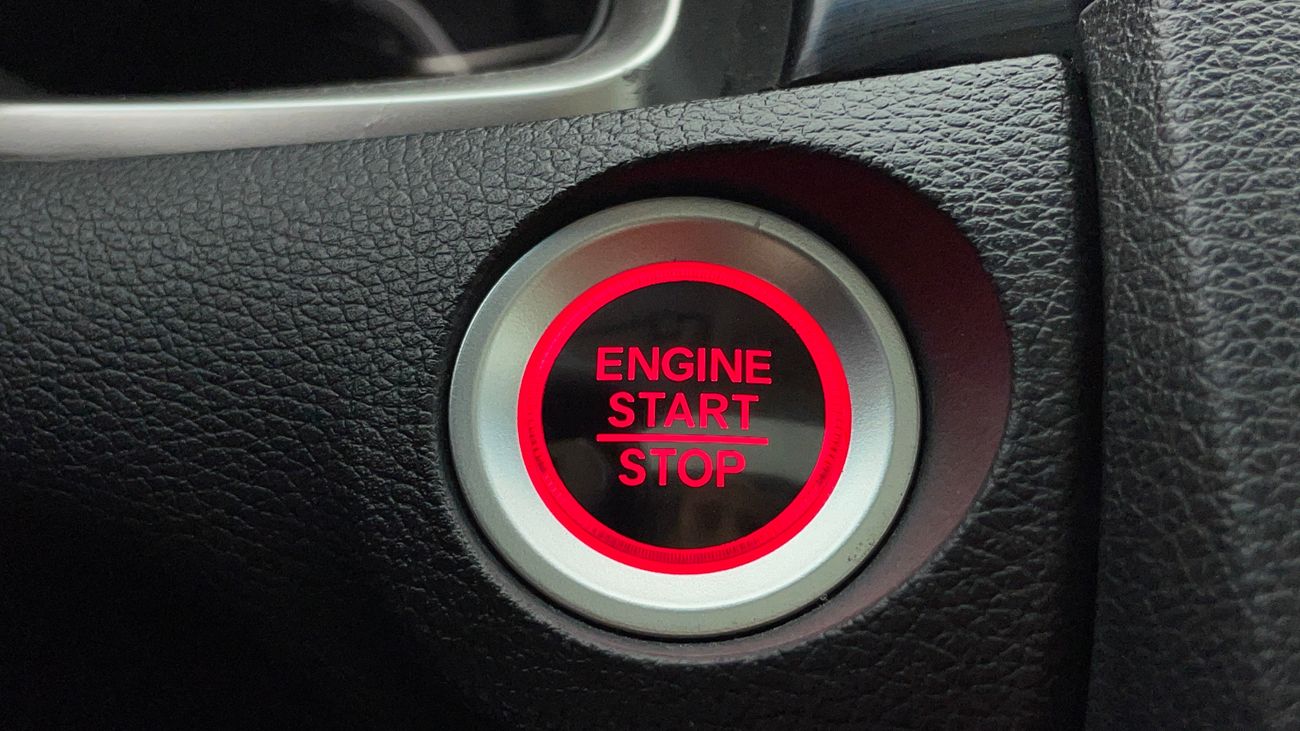 هوندا سيفيك LX SPORT 1.6 | بدون دفعة مقدمة | اختبار القيادة في المنزل