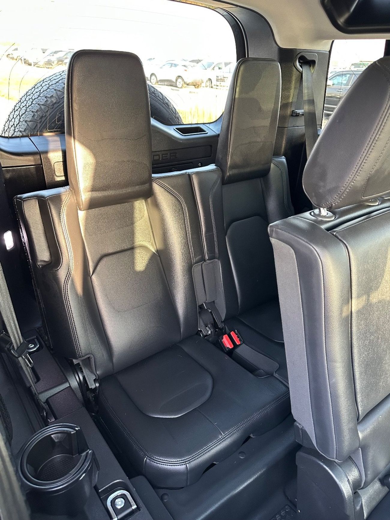 Land Rover Defender P300 110 S 2.0L (5 Seater)