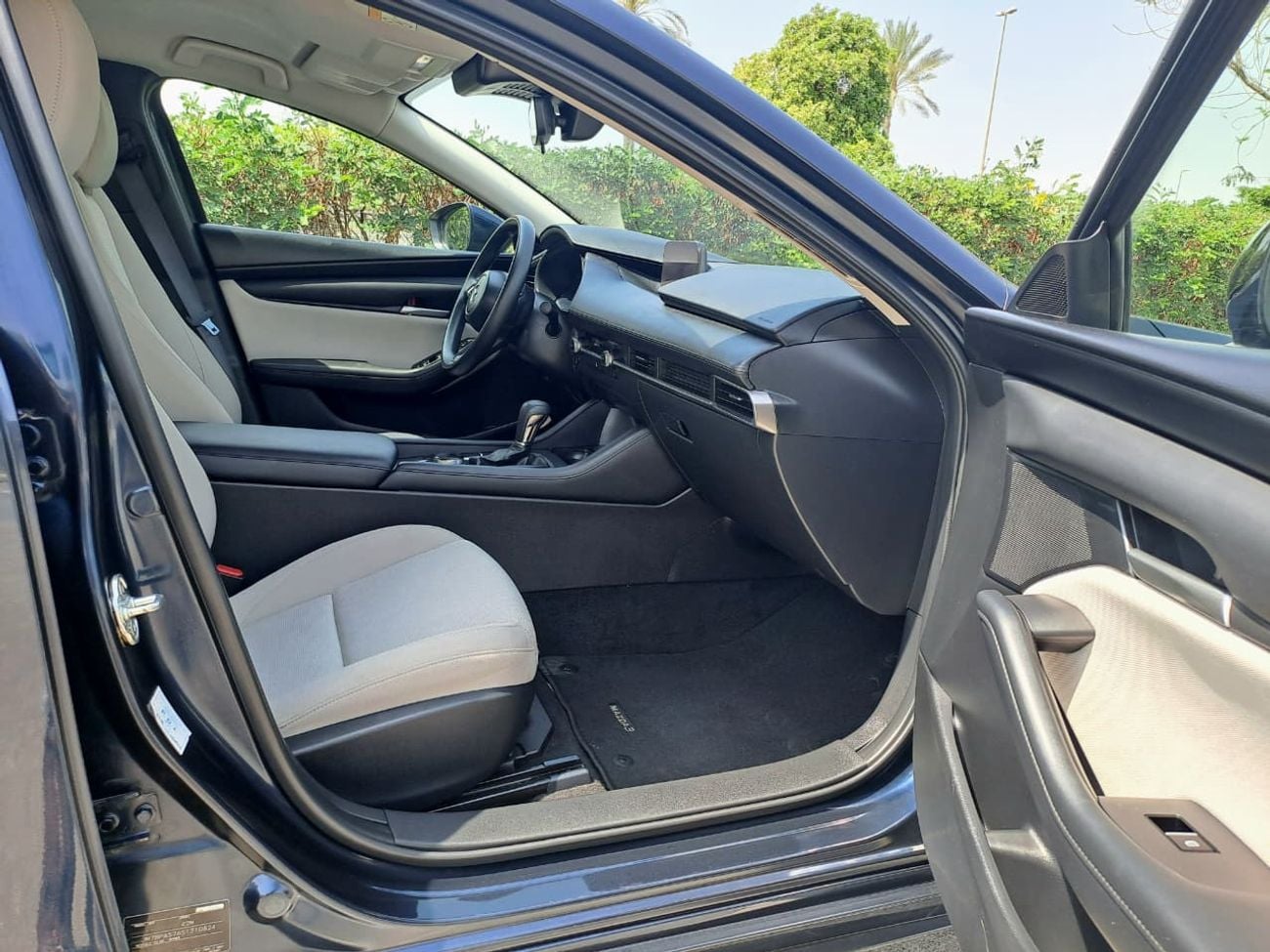 Mazda 3 Evolve 2.0L 893-MONTHLY | MAZDA 3 | 2025 MODEL | 2.0L | GCC SPECS | CRUISE CONTROL I GPS I ACCIDENT