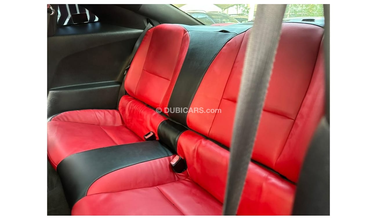 Chevrolet Camaro Gulf model 2013, leather hatch, cruise control, leather wheels and sensors in excellent condition