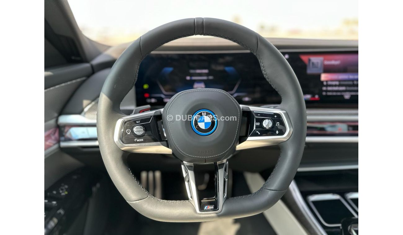 BMW i7 xDrive60 - MY 2023 - EUR SPEC - WHT_WHT - RANGE 590KM (LOCAL OFFER)