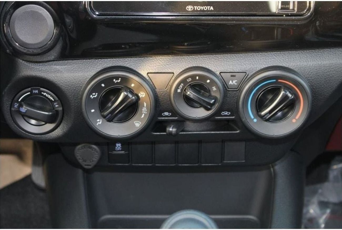 Toyota Hilux HILUX 2.4L DIESEL