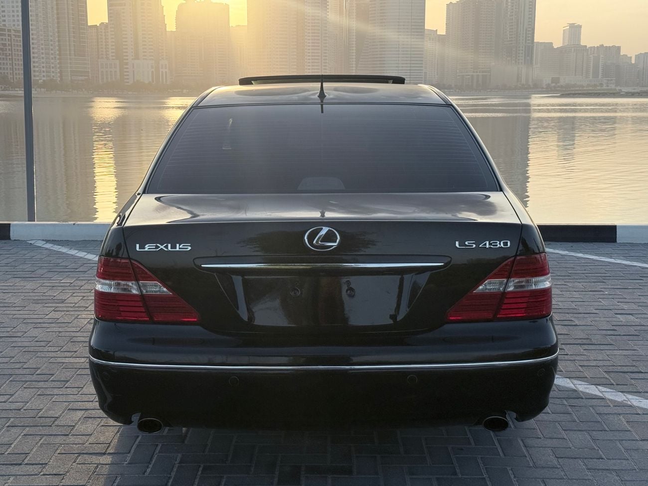 لكزس LS 430 Lexus - LS 430 Full Ultra 2004 - Fresh Import with VCC -  ( Ultra Luxury ) - Full Options - Excellen