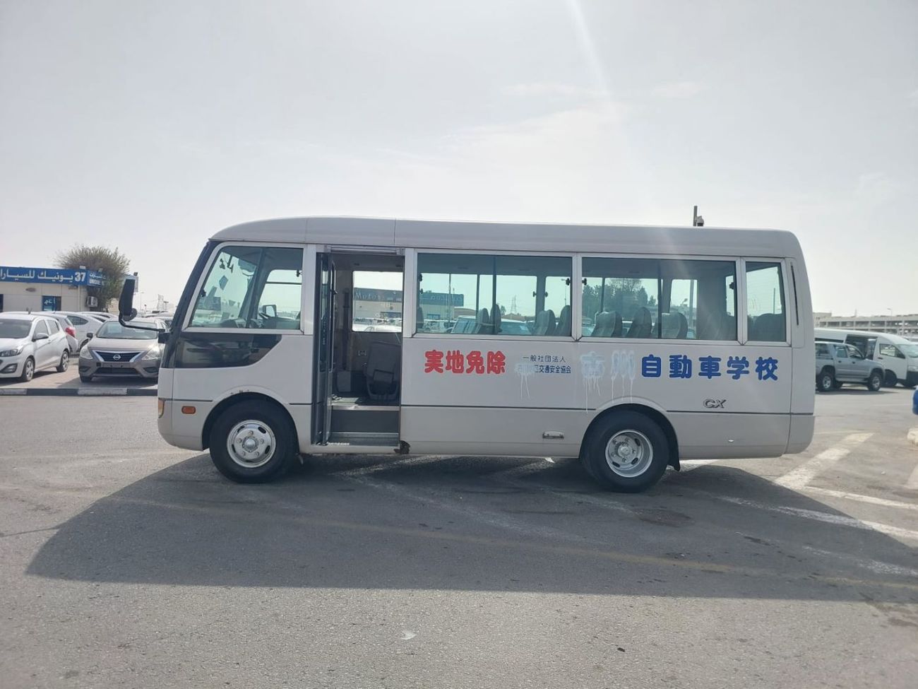 ميتسوبيشي روزا MITSUBISHI ROSA BUS RHD 1999 MODEL 5.2 L DIESEL AUTOMATIC(PM00153)