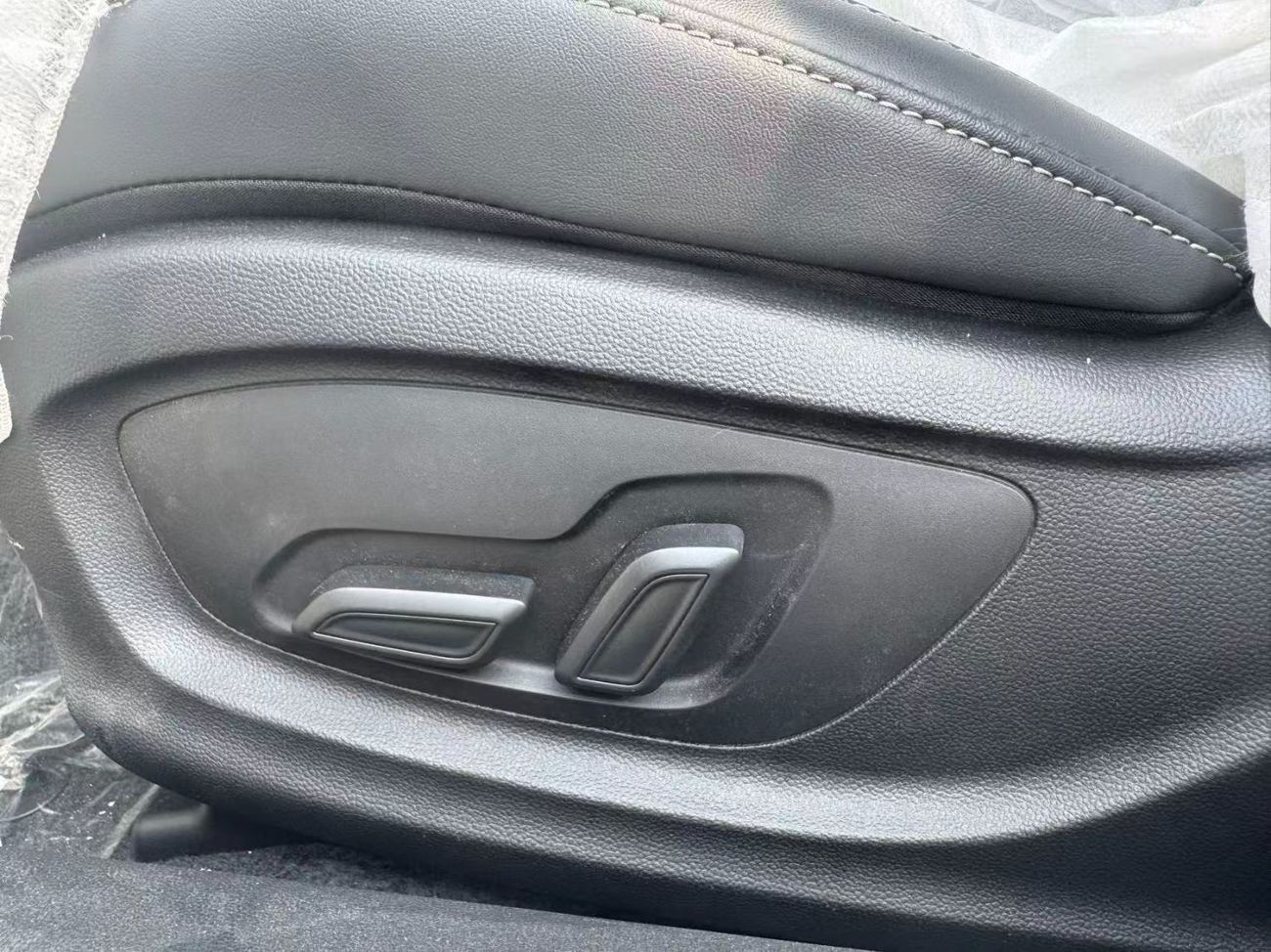 MG 5 DELUXE 1.5L A/T 2024 Full-option with Sunroof WHITE | Export or Wholesale