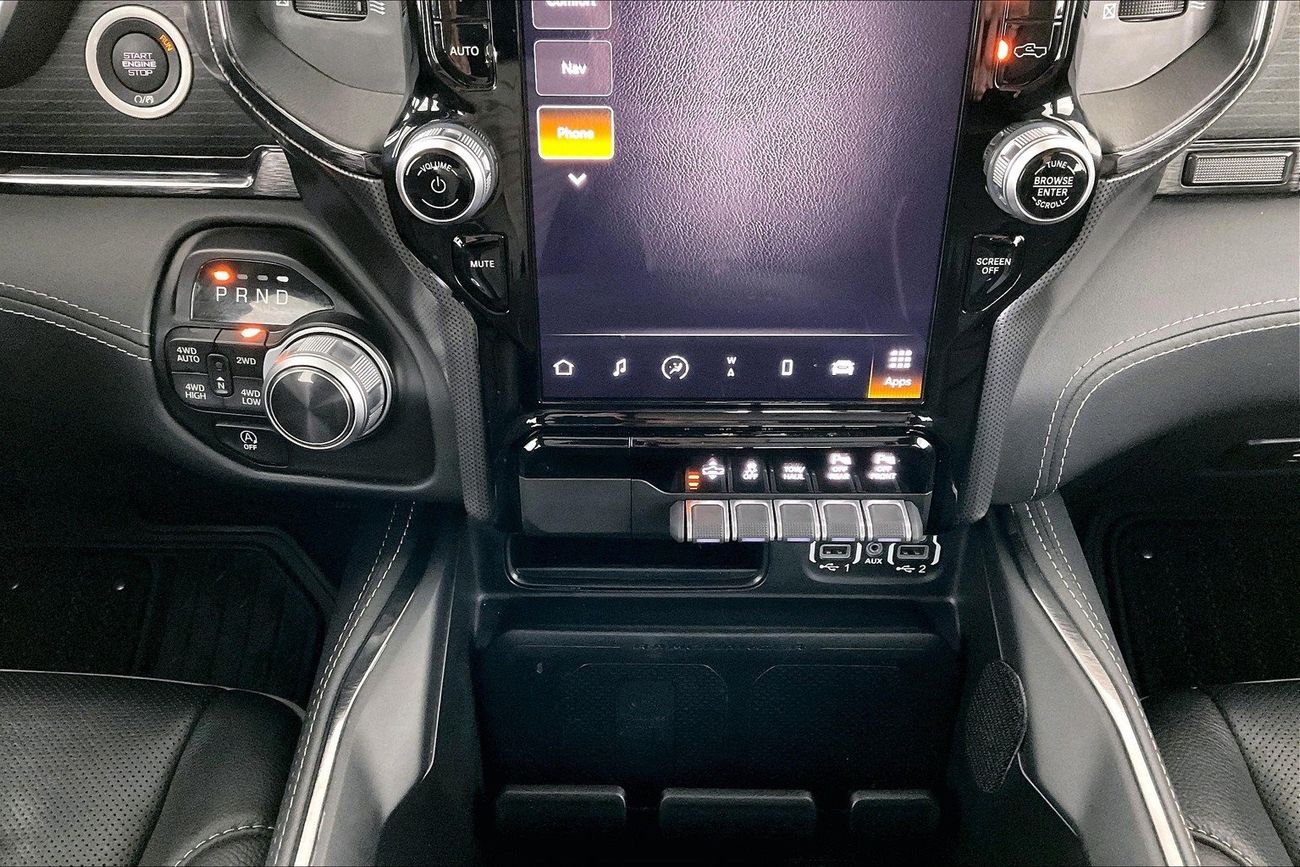 Mitsubishi Pajero Signature Edition| 1 year free warranty | Exclusive Eid offer