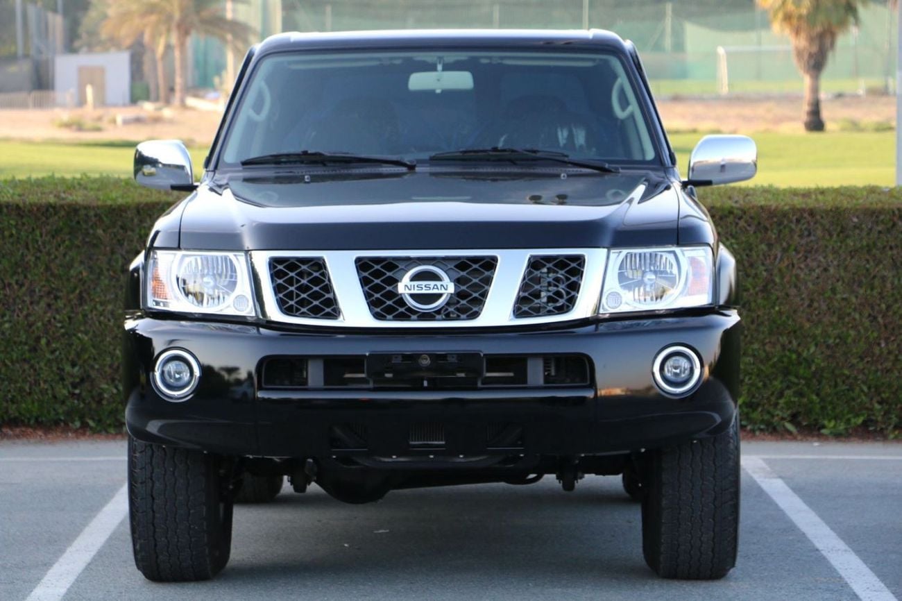 نيسان باترول سفاري نيسان باترول سفارى 2023 جير عادى باب واحد فل ابشن صبغ وكاله تشييكات وكاله تحت الضمان بحاله ممتازه