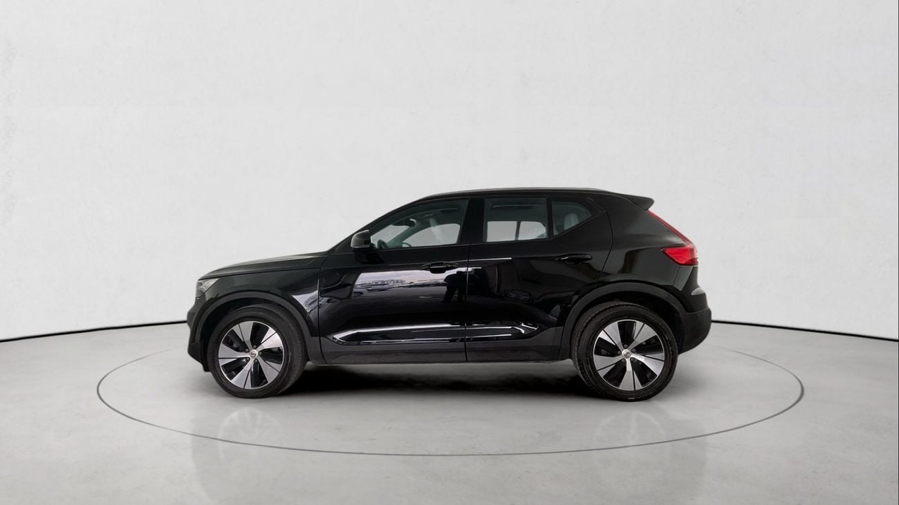 Volvo XC40 T4 Momentum | upto AED 20,000 Ramadan Discount | Guaranteed Warranty | 0 Down Payment