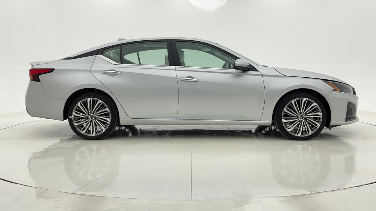 نيسان ألتيما SV 2.5 | بدون دفعة مقدمة | اختبار قيادة مجاني للمنزل