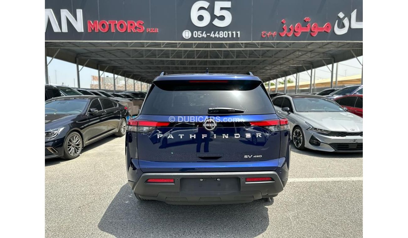 Nissan Pathfinder SV