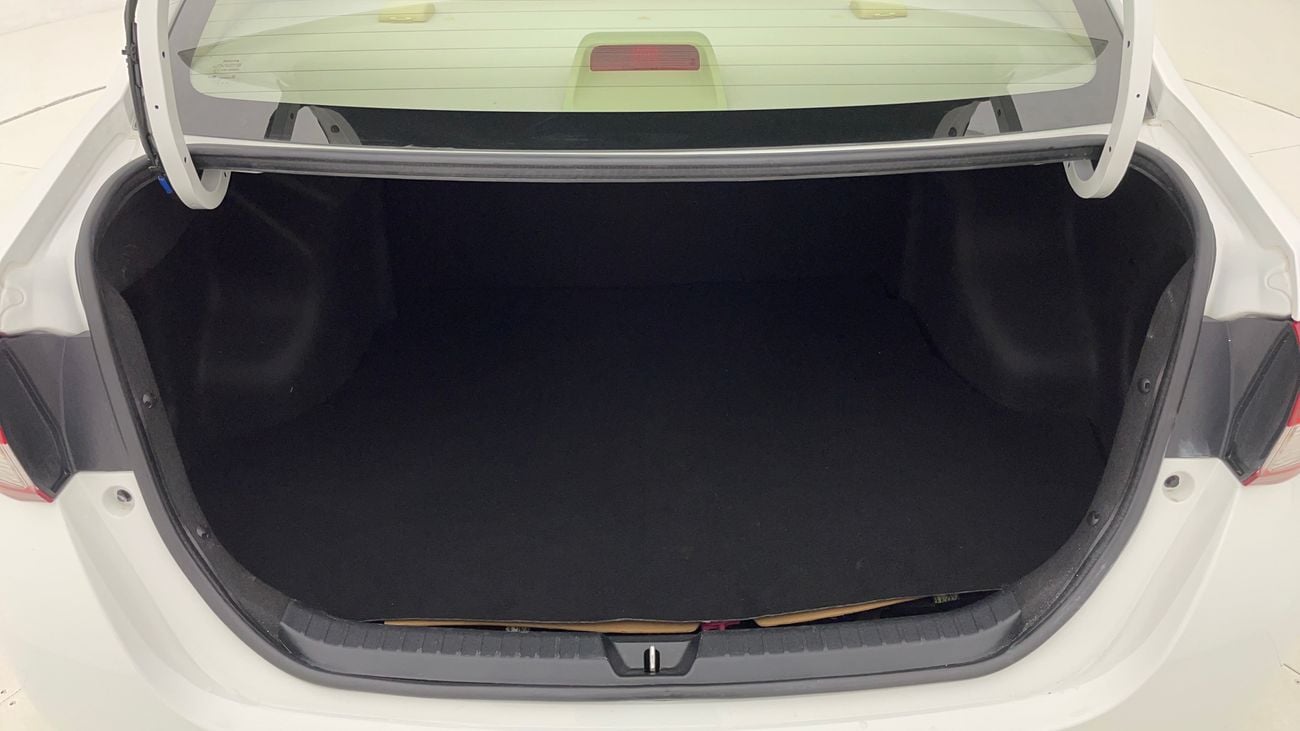 تويوتا يارس SE 1.5 | بدون دفعة مقدمة | اختبار القيادة في المنزل