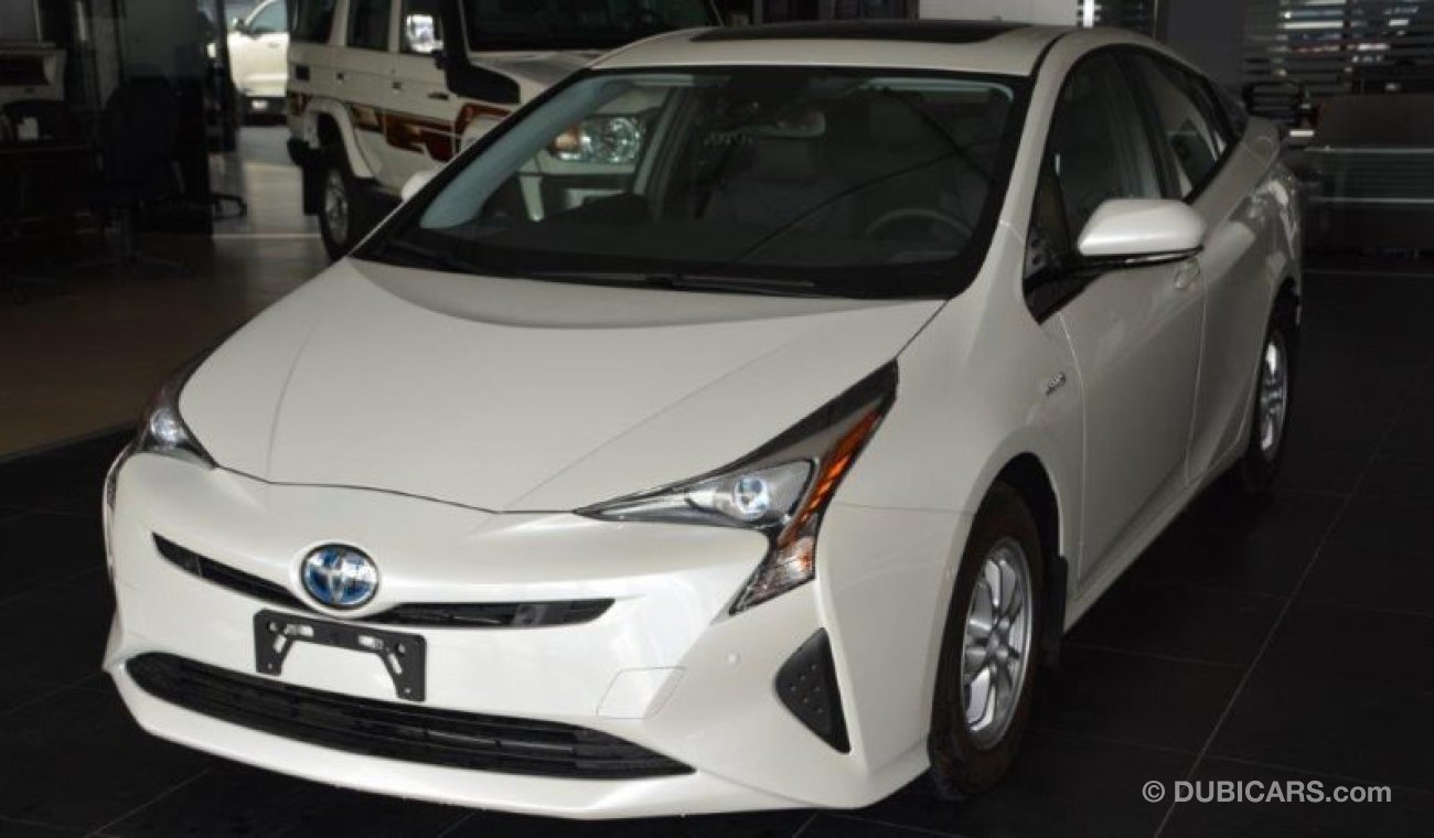 تويوتا برياس TOYOTA PRIUS HYBIRD FULL OPTION