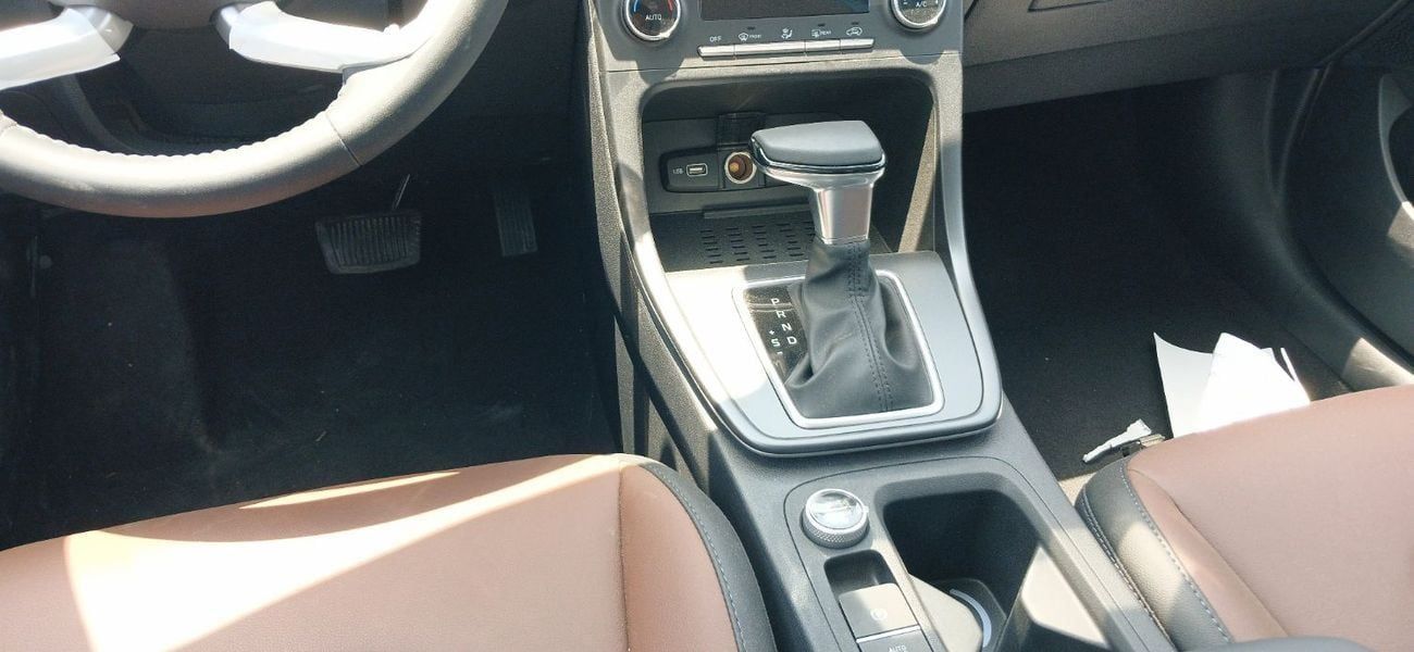 Hyundai Creta PREMIUM Hyundai Creta 1.5L Petrol 2025YM