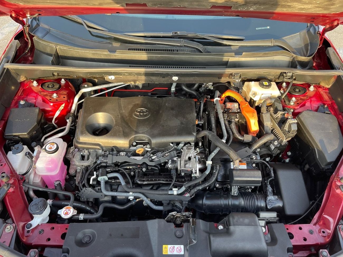 Toyota RAV4 XLE 2.5L 2021 TOYOTA RAV4 XLE HYBRID 4x4 IMPORTED FROM USA