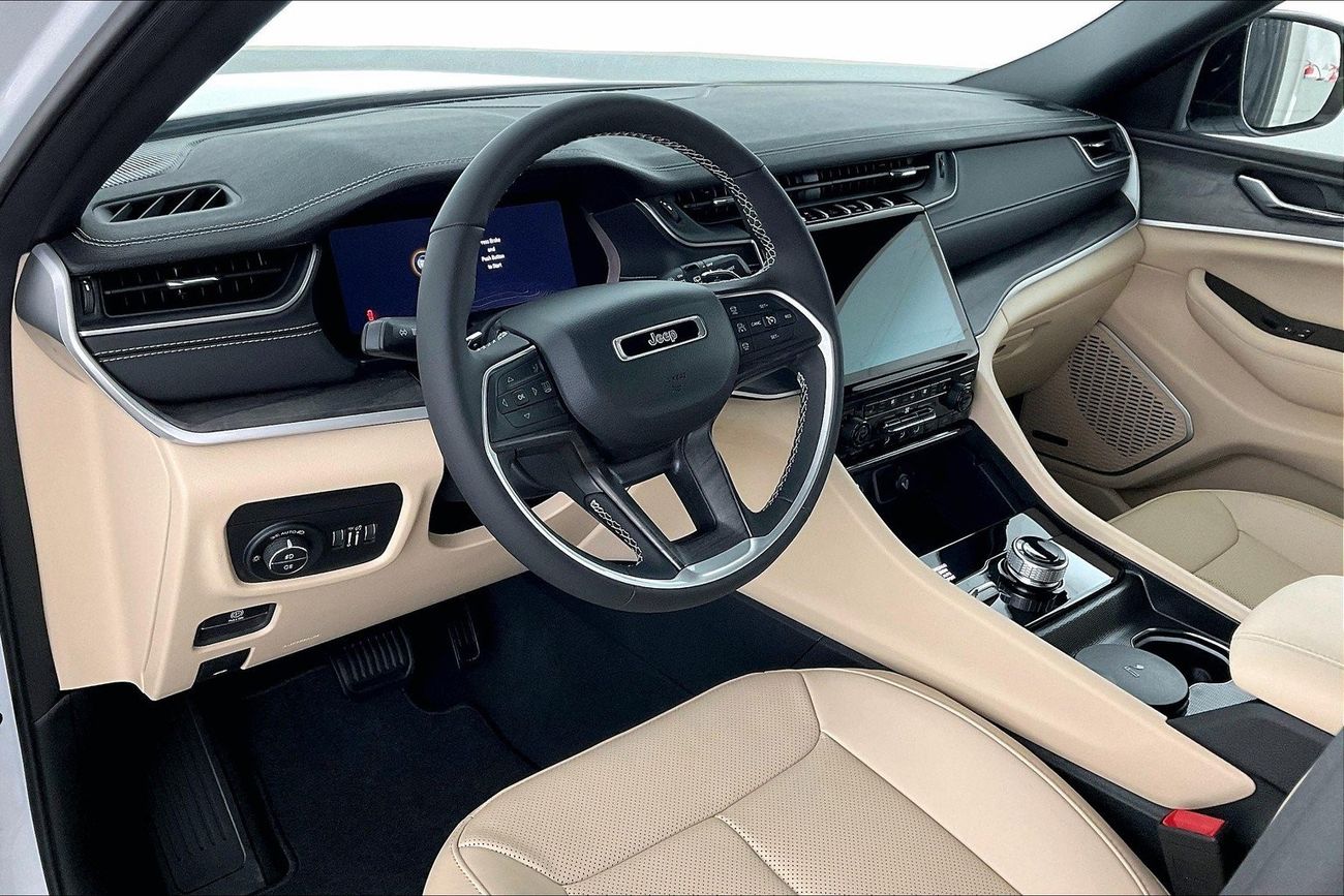 جيب شيروكي Limited Plus | سنة ضمان مجانية | خالية من أضرار الفيضانات