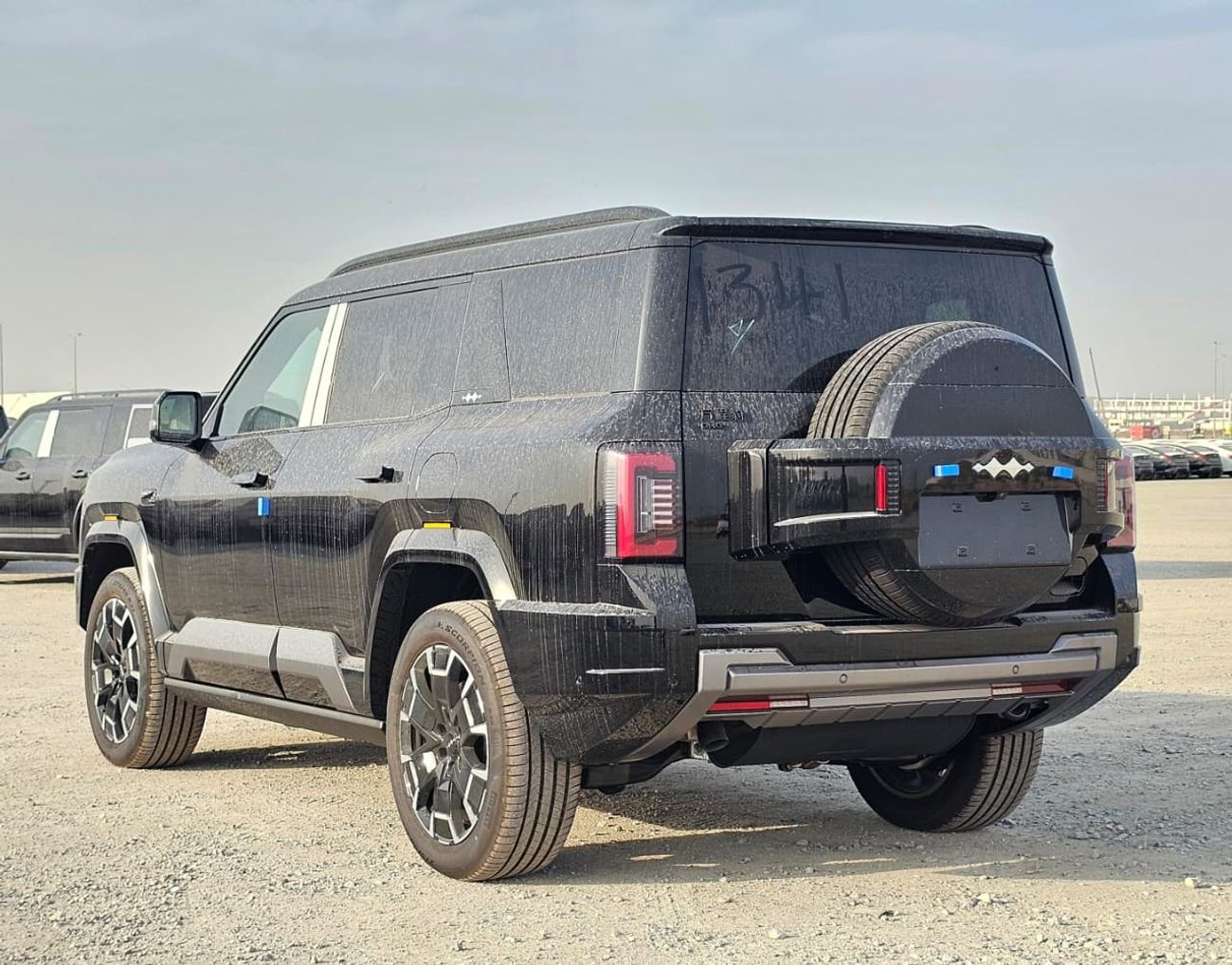 بي واي دي ليوبارد 8 Smart and Brave Flagship Edition (7 Seats)