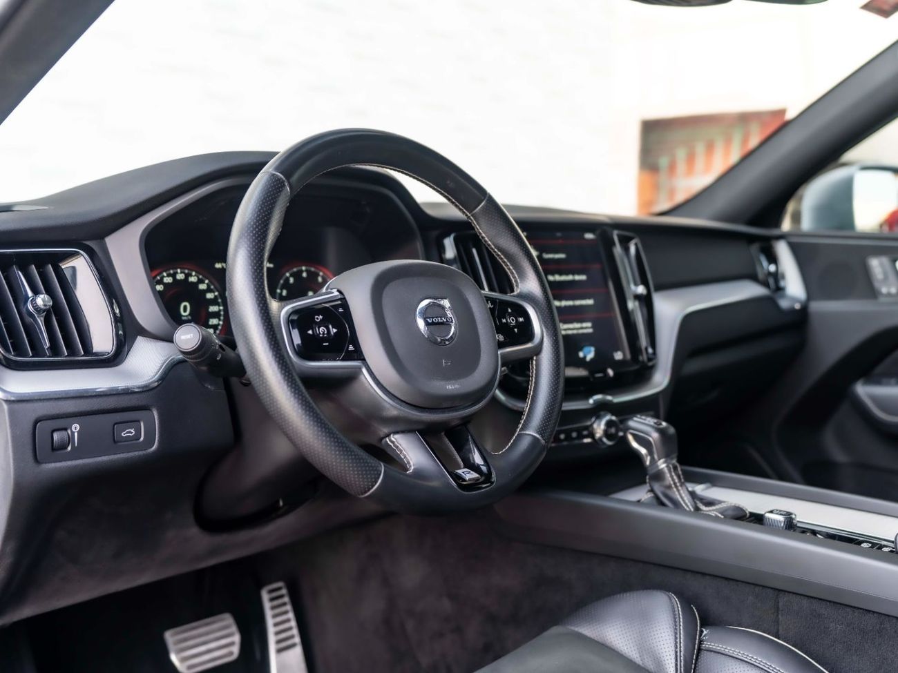 Volvo XC60 T5 R Design 2.0L