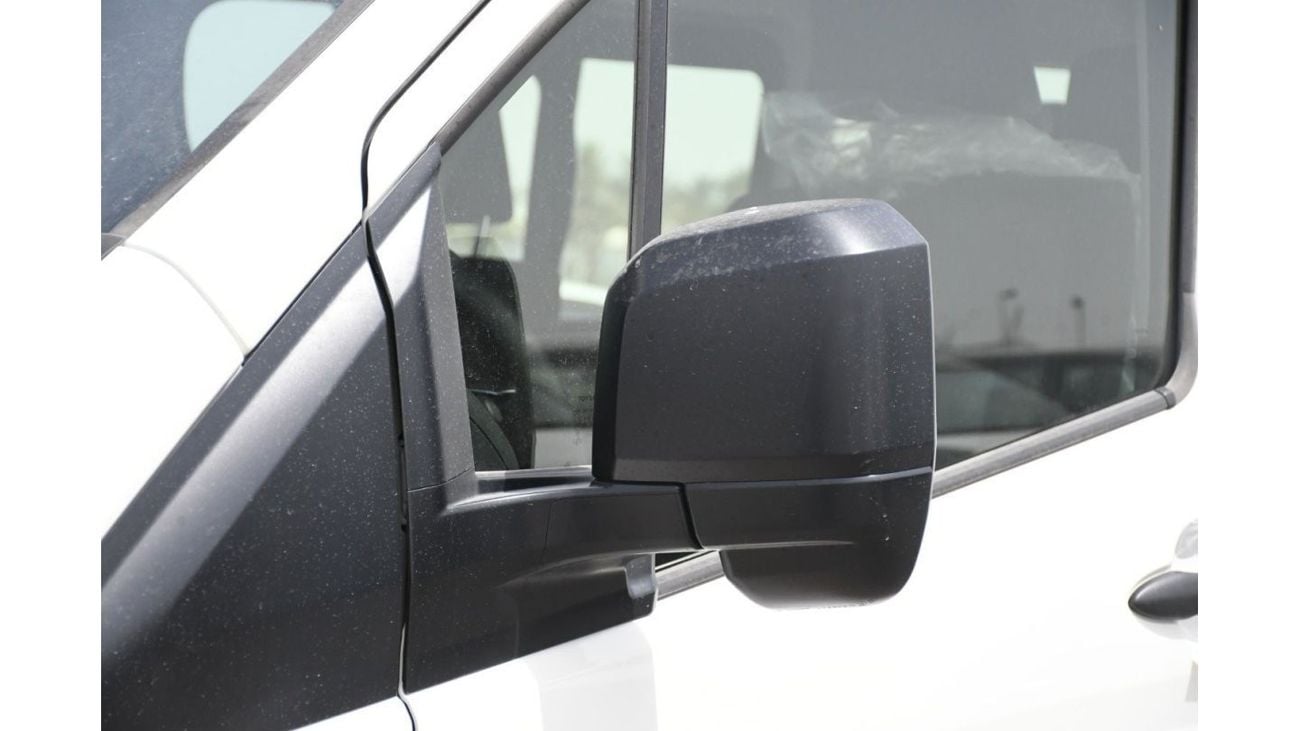 تويوتا هاياس 2.8L Manual  Deisel ( ready stock )