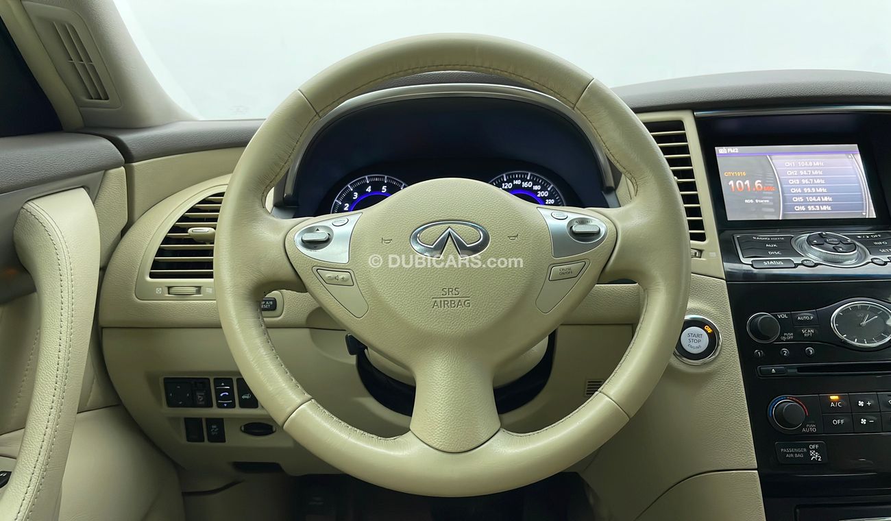 Infiniti QX70 LUXURY 3.7 | Under Warranty | Inspected on 150+ parameters