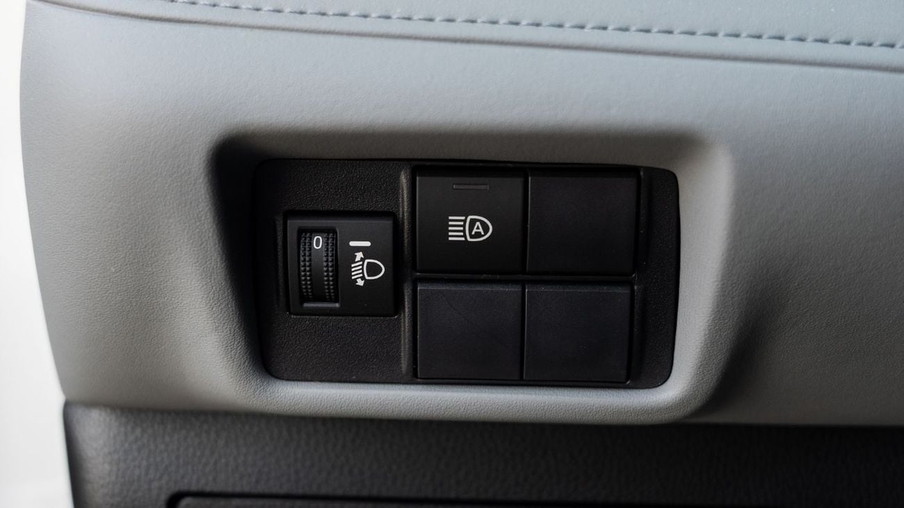 تويوتا هايلاندر 2025 Toyota Highlander LE 2.5 AT Hybrid