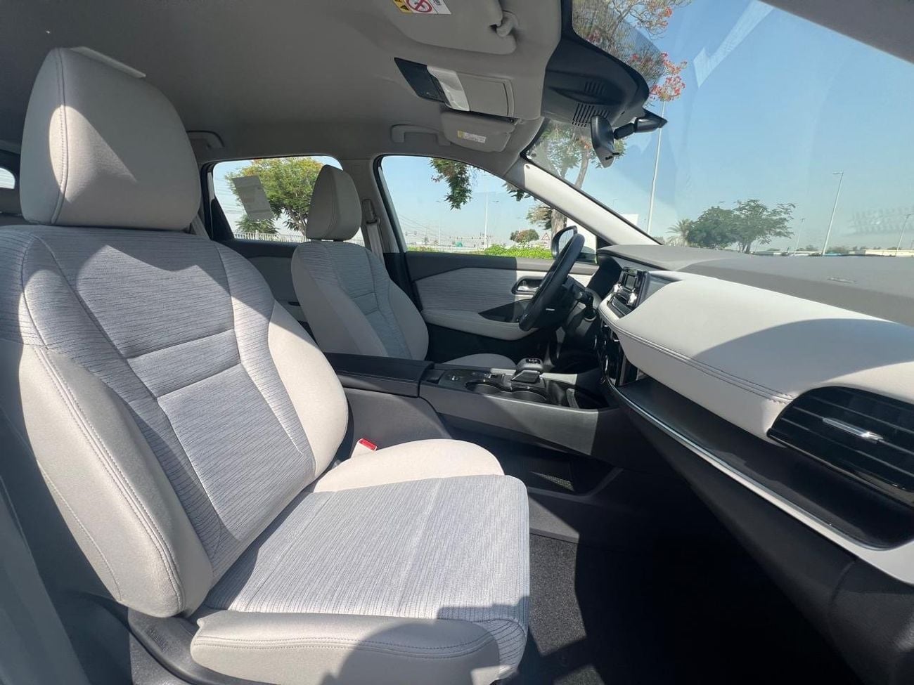 Nissan XTrail S 2.5L (169 HP) FWD (5 Seater)