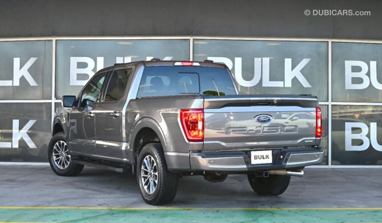 Ford F-150 XLT Ford F-150 - Original Paint - Low Mileage - Under Warranty - Panoramic Roof - AED 3,376 MP
