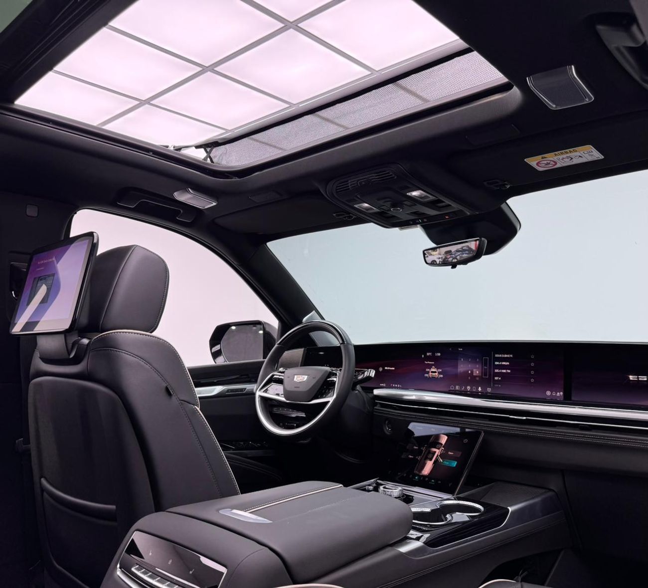 كاديلاك إسكالاد Sport 6.2L 4WD 2025 Cadillac Escalade L Sport, 2029 Cadillac Warranty and Service Pack, GCC