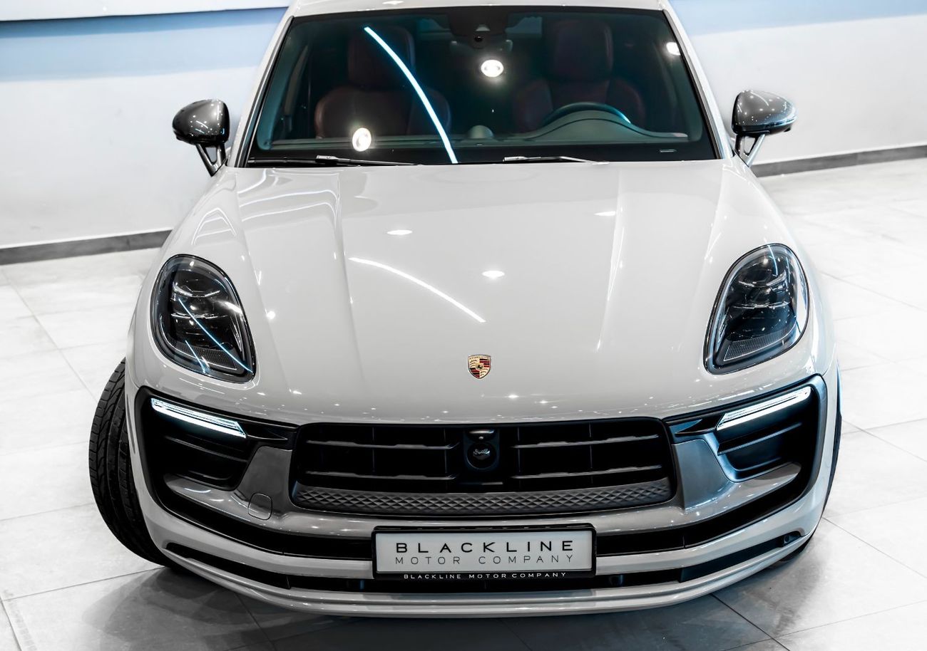 بورش ماكان Base 2.0T 2024 Porsche Macan T, 2026 Porsche Warranty, Full Service History, Low KMs, GCC