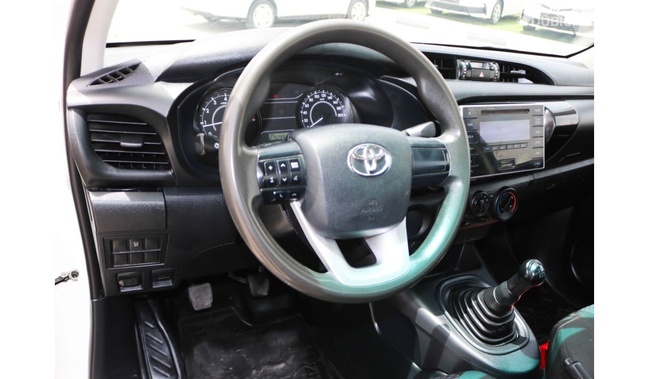 Toyota Hilux 2017 - SINGLE CABIN 4X2- GL - EXCELLENT CONDITION WITH GCC SPECS - VAT EXCLUDED
