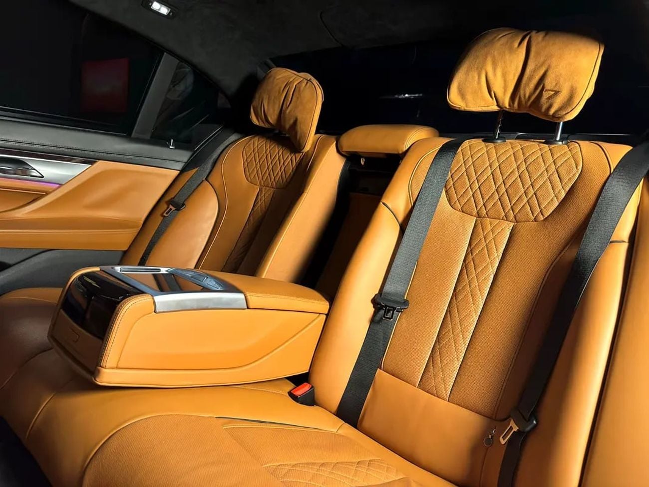 BMW 750Li 750Li xDrive M Sport | GCC | 4.4L V8 | Luxury