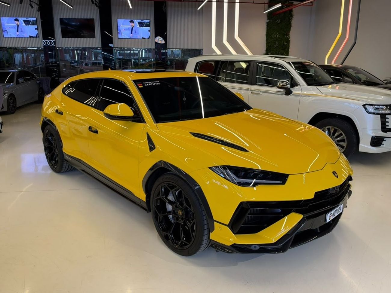 لامبورغيني اوروس PERFORMANTE لامبورغيني أوروس بيرفورمانس 2025 - ضمان كامل لمدة سنتين - بحالة جديدة تماماً