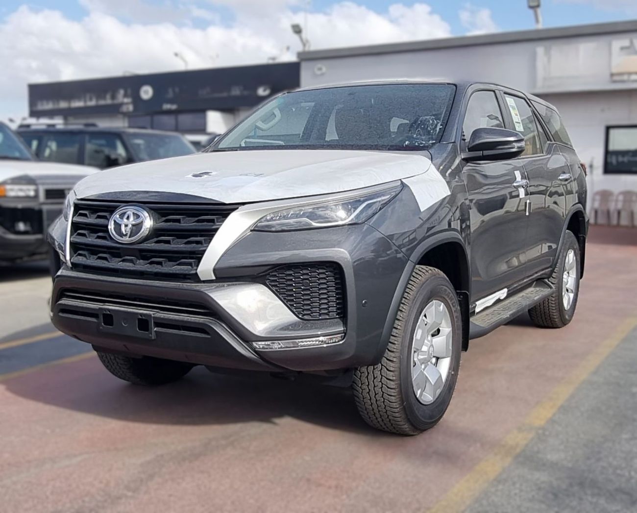 تويوتا فورتونر TOYOTA FORTUNER 2.4L DIESEL 4X4 MY 2026