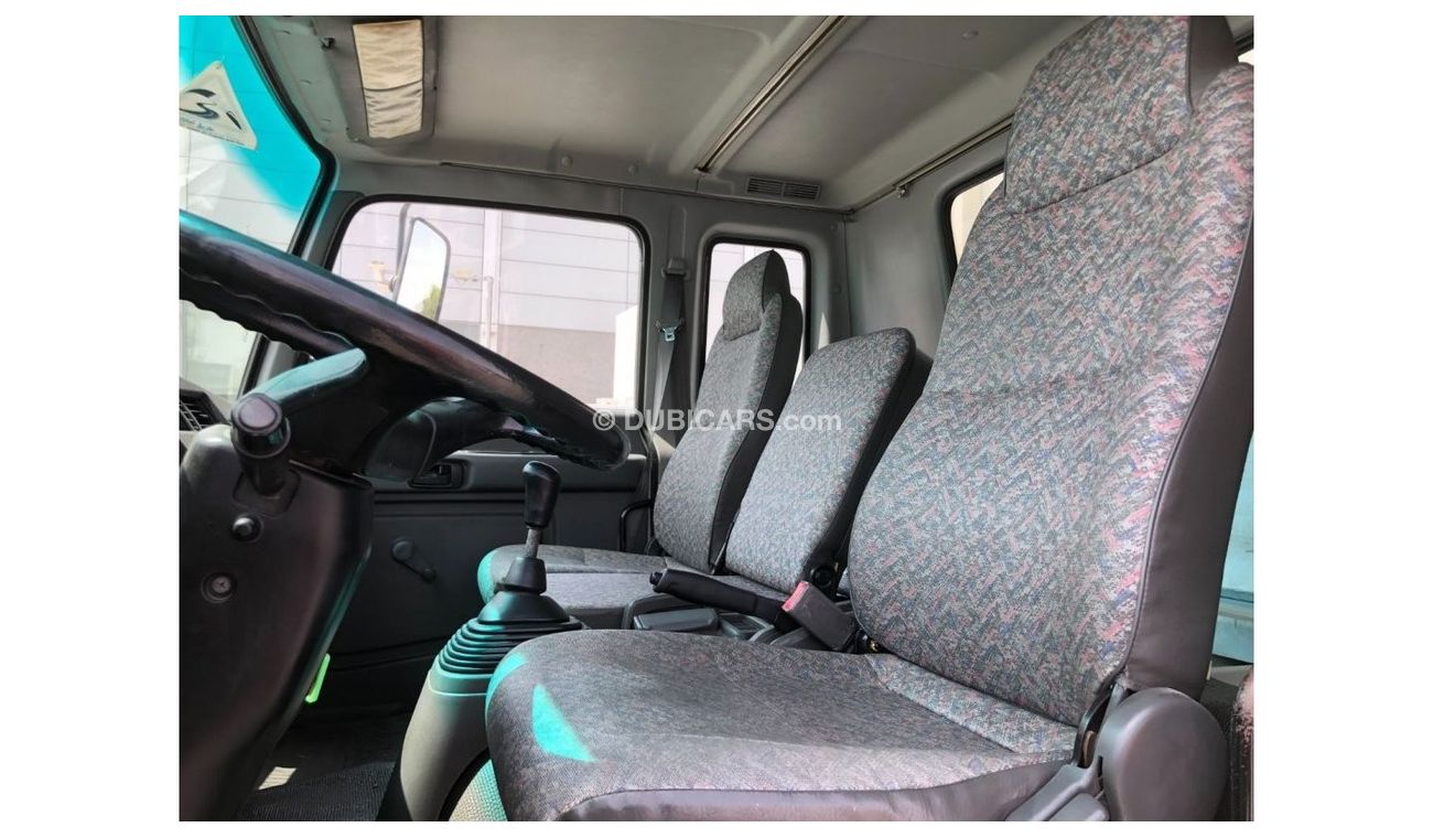 Isuzu NPR GCC FREEZER