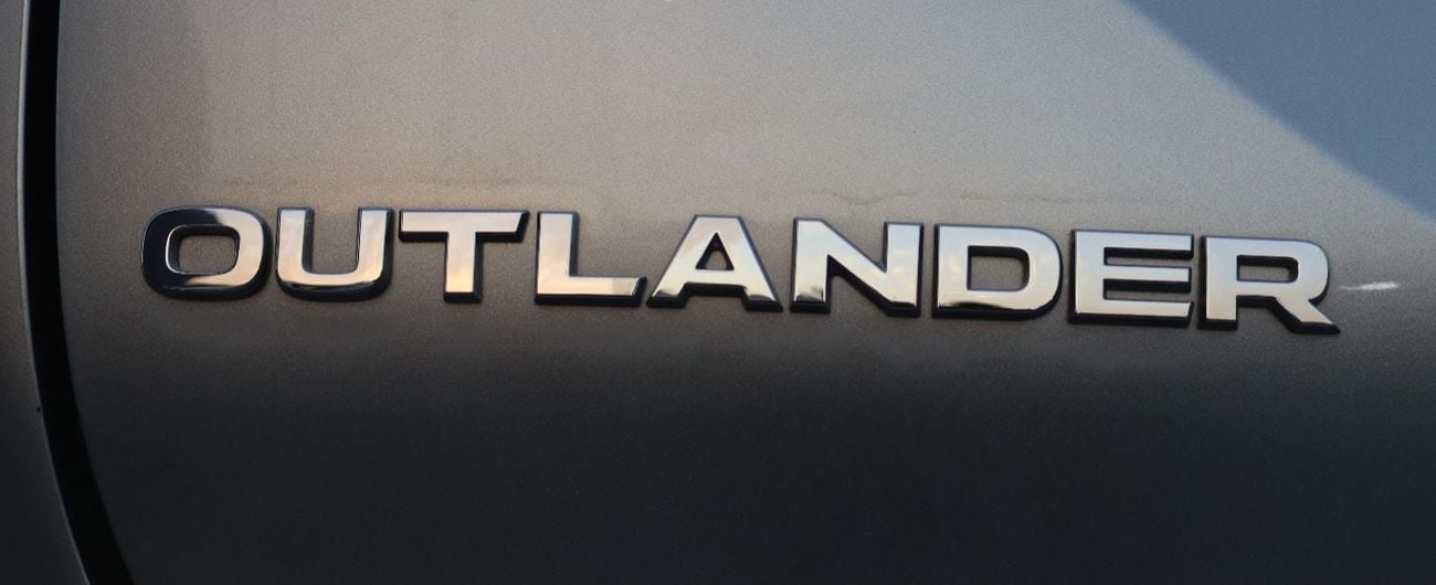 Mitsubishi Outlander GLS 2.4L Outlander 2023 - GCC - Accident-Free - 2.4L - Low Mileage - Excellent Condition