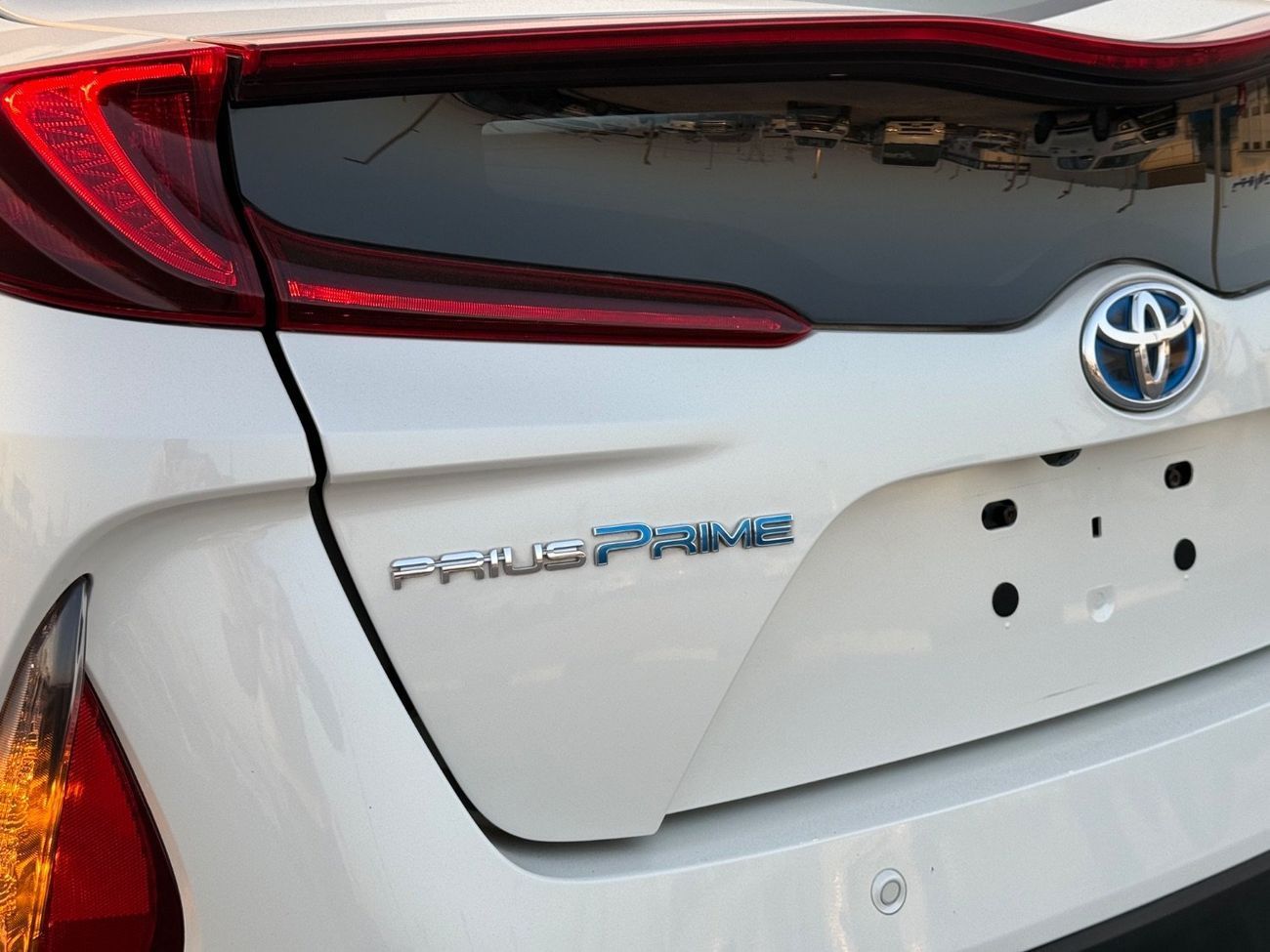 Toyota Prius Iconic 1.8L 2020 PRIME 1.8L PLUGIN HYBRID CANADA SPEC
