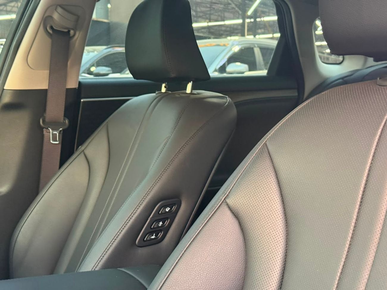 Kia K8 EX