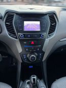 Hyundai Santa Fe SPORT (NON GCC) 2018 Hyundai Santa Fe 2.4L V4 - Apple Play & Android - Rear Camera - 2 keys