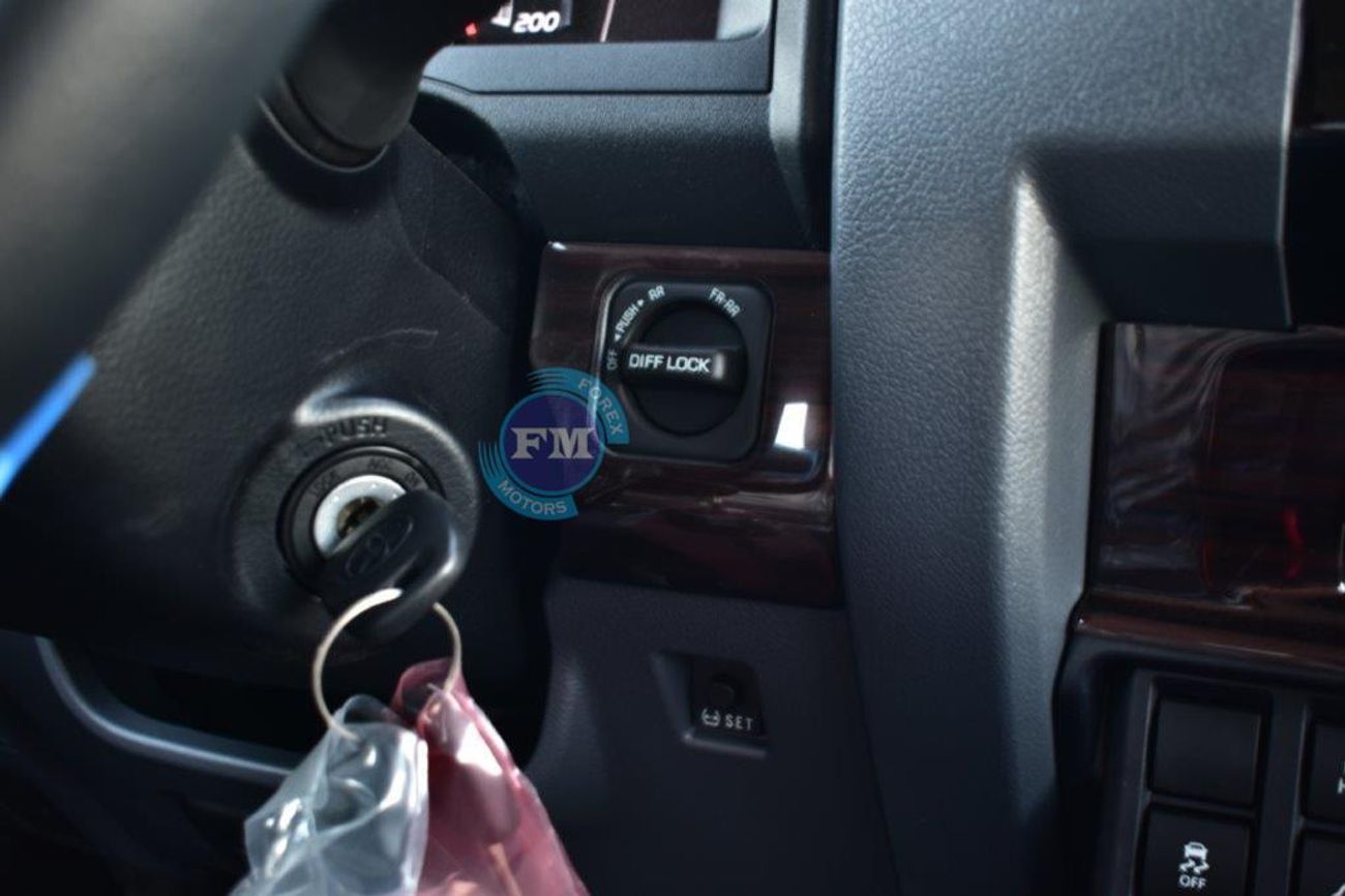 Toyota Land Cruiser 70 76 40th Anniversary LX-Z 2.8L Diesel 4WD Automatic